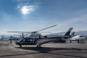 Die WEF-Teilnehmer kommen mit Limousinen und Helikoptern zum Umsteigen an den Bodensee. (Bild: Tino Dietsche)