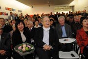 Max Dätwyler erhält am 8. Dezember 2012 den goldenen Uristier im von ihm geförderten Haus für Kunst Uri. (Bild: Urs Hanhart)