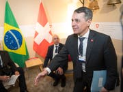 Bundesrat Ignazio Cassis hat am WEF viele Hände geschüttelt. (Bild: KEYSTONE/LAURENT GILLIERON)