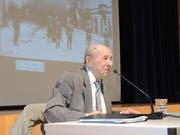 Bronislaw Erlich (96) berichtet von seinem Schicksal. Hier an der Kantonsschule Alpenquai in Luzern. (Bild: Benno Bühlmann, 21. Januar 2019)
