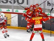 Später Bieler Jubel beim Heimsieg gegen Rapperswil-Jona (Bild: KEYSTONE/PETER KLAUNZER)
