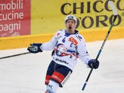 Patrick Geering von den ZSC Lions bejubelt sein 2:1 in Ambri (Bild: KEYSTONE/TI-PRESS/SAMUEL GOLAY)