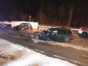 Bei einer Frontalkollision sind am Samstagabend in Landquart GR vier Menschen verletzt worden.
