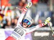 Stephanie Venier bejubelt ihren ersten Weltcupsieg (Bild: KEYSTONE/EPA/LUKAS BARTH-TUTTAS)
