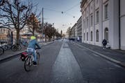 In diesem Bereich vor dem Luzerner Theater sollen künftig keine Autos mehr fahren dürfen. (Bild Pius Amrein, 4. Januar 2019)