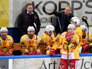 Betretenes Schweigen bei den SCL Tigers - dieses Wochenende hatten sich die Langnauer anders vorgestellt (Bild: KEYSTONE/JUERGEN STAIGER)