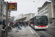 Bessere Verbindungen für Nachtschwärmer Richtung Trogen und Speicher ab dem St.Galler Marktplatz. (Bild: Ralph Ribi)