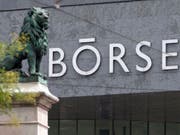 Schweizer Firmen kaufen eigene Aktien an der Börse in Milliardenhöhe zurück und wollen so die Anleger bei Laune halten. Die Rückkäufe bergen laut Experten aber auch Risiken. (Bild: KEYSTONE/ALESSANDRO DELLA BELLA)