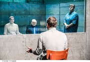 Wenn der Rektor Lehrer Rupp zum Gespräch bittet, wirkt das im Bunker wie ein Verhör. (Foto: Toni Suter / T+T Fotografie)