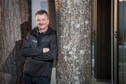 Erst war er auf den Strassen, dann auf dem Firmenareal unterwegs: Nach 39 Jahren verlässt Walter Schefer die Gossauer Braun AG. (Bild: Urs Bucher)
