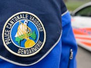 Ein Streit mit einem Messer hat mit dem Tod eines 27-jährigen Nigerianers geendet. Ein Zeuge alarmierte die Polizei über den Vorfall in Clarens VD. (Bild: KEYSTONE/LAURENT GILLIERON)
