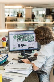 Der FC St. Gallen informiert zunehmend über Social Media. Trotzdem sind ihm unabhängige Medien wichtig. (Bild: Hanspeter Schiess)
