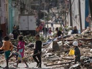 Der Tornado beschädigte in Kubas Hauptstadt Havanna ganze Strassenzüge. (Bild: KEYSTONE/AP/RAMON ESPINOSA)
