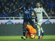 Der Kolumbianer Duvan Zapata schoss beim 3:0-Sieg von Atalanta Bergamo im Cup-Viertelfinal gegen Juventus Turin zwei Tore (Bild: KEYSTONE/EPA ANSA/PAOLO MAGNI)