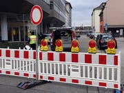 Der Sprengstoff-Fund löste ein Grosseinsatz der Polizei aus. Mehrere Strassen wurden gesperrt. (Bild: KEYSTONE/dpa/ULI DECK)