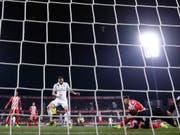 Karim Benzema avancierte mit zwei Toren zum Matchwinner für Real Madrid beim 3:1 in Girona im Viertelfinal-Rückspiel im spanischen Cup (Bild: KEYSTONE/AP/MANU FERNANDEZ)