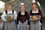 Das neue Vorstandsmitglied Fränzi Gasser (v. l.), die Präsidentin Paula Burch und das zurückgetretene Vorstandsmitglied Edith Vogler. (Bild: Robert Hess (Alpnach, 30. Januar 2019))