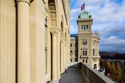 Das Bundeshaus in Bern. Am 20. Oktober wählen die Luzerner die neun National- und zwei Ständeräte. (Bild: Peter Klaunzer/Keystone)