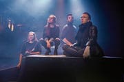 Die Truppe mit (von links) Elke Mulders, Gilda Laneve, Damiàn Dlaboha und Béla Rothenbühler. Bild: Jakob Ineichen (Luzern, 3. Januar 2019)