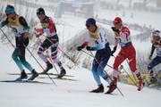 Beda Klee mitten in der Weltelite (von links): Clement Parisse (FRA), Johannes Klaebo (NOR), Beda Klee, Alexander Bessmertnik (RUS) und Andrew Musgrave (GBR). (Bild: Urs Huwyler)