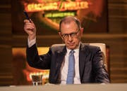 Viktor Giacobbo in der letzte Sendung der Late Night Show "Giacobbo/Mueller" im Dezember 2016. (Bild: SRF)