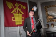 Reto Schriber ist Zunftmeister 2019 der Zunft zu Safran und Fritschivater. (Bild: Boris Bürgisser (Luzern, 5. Januar 2019))
