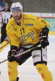 Kenny Ryan und der HC Thurgau können in dieser Saison auswärts gegen die EVZ Academy nicht gewinnen. (Bild: Mario Gaccioli, Kloten, 22. September 2018)