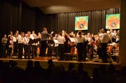 Absoluter Höhepunkt: Über 80 Musizierende zelebrieren die «Slavonicka Polka» von Vladimir Fuka. (Bild: Christine Gregorin)