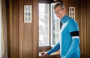 Weitsicht ist nie verkehrt: Stadtpräsident Anders Stokholm im Rathaus-Turmzimmer. (Bild: Reto Martin)