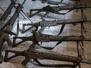 2018 sind in der Schweiz 107 Armeewaffen verloren gegangen. (Bild: KEYSTONE/CHRISTIAN BEUTLER)