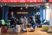 Blick in die «Soldatenstube», wo die Bewohner unter anderem öffentliche Mittagstische anboten. Bild: Boris Bürgisser (Luzern, 13. Dezember 2018)