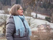Karin Vosswinkel ist des Öfteren mit einer Klientin entlang der Thur unterwegs. Dabei lerne sie von ihrer Begleiterin auch ein paar Worte Spanisch.