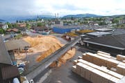 Das Pavatex-Werk für Holzfaserdämmstoffe. (Bild: Pavatex)