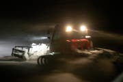Die Pistenfahrzeuge im Obertoggenburg standen im Grosseinsatz. (Archivbild: Heini Schwendener)