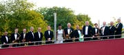 Pepe Lienhard (Mitte) tritt mit seinem 14-köpfigen Show-Orchester am Freitagabend im «Thurgauerhof»-Saal auf. (Bild: PD)