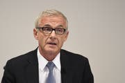 CS-Präsident Urs Rohner an der mit Spannung erwarteten Medienkonferenz in Zürich. (Bild: Keystone)