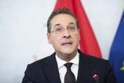 Heinz-Christian Strache erklärte am Dienstag in Wien seinen Rückzug aus der Politik. (Bild: AP Photo/Michael Gruber)