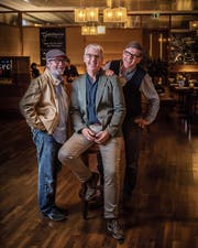 Gambrinus-Trio im Einstein-Bistro: Pino Buoro, Andreas B. Müller und Peter Hummel (von links) vom Vorstand des Jazzvereins wollen zurück- oder kürzertreten. (Bild: Michel Canonica)
