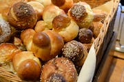 Die Zahl der Schweizer Bäckereien ist in den letzten Jahren stark gesunken. (Bild: Donato Caspari)