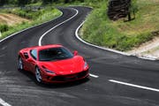 Der F8 Tributo ist der jüngste Spross der Ferrari V8-Mittelmotormodelle. Bild: zvg