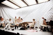 Auch die sehr freie Inszenierung von «Der zerbrochne Krug» war umstritten (Premiere 19.2.2016) (Bild: Ilja Mess/Theater Konstanz)