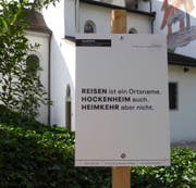Eine der Texttafeln des temporären Lyrikweges in Bürglen. (Bild: PD)