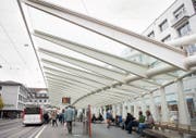 Die Calatrava-Wartehalle weist Altersschwächen auf. Die Tragsicherheit ist aber noch gegeben. (Bild: Ralph Ribi)