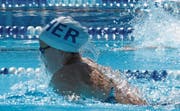 Die Nachwuchsschwimmerin trainiert sechsmal in der Woche. (Bild: PD)