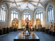 Die Holzskulptur «Christus auf dem Palmesel» aus dem 11. Jahrhundert ist Teil der Sammlungsausstellung im Landesmuseum in Zürich. Eingerichtet ist die Ausstellung im sanierten Westflügel des Museums. (Bild: Schweizerisches Nationalmuseum)
