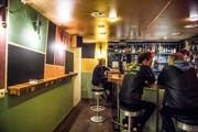 Der Tresen der «Magdi»-Bar. (Bild: Nadia Schärli Luzern, 1. Oktober 2019)