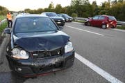 Beide am Unfall beteiligten Fahrzeuge erlitten einen Totalschaden.