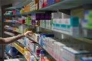 In der Schweiz sind Medikamente teuer: das treibt die Krankenkassenprämien in die Höhe. (Bild: AZ/Alex Spichale)