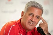 «Ich werde seit fünfeinhalb Jahren in Frage gestellt.» Der Schweizer Nationaltrainer Vladimir Petkovic vor dem kapitalen Spiel gegen Irland. (Bild: Urs Lindt/freshfocus)