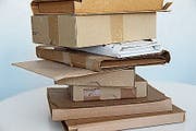 Wer bis zu 10kg Karton bringt, zahlt 50 Rappen. Bild: gb